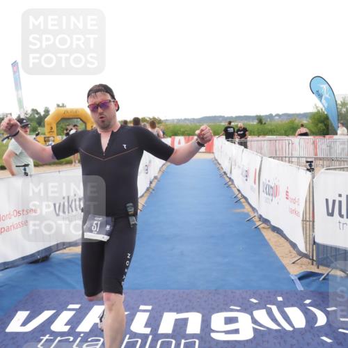 22.06.2025 - Viking Triathlon MichiJ http://msf.ph/oto/8112101 22.06.2025 16:24:31 Ziel 51 meine-sportfotos.de