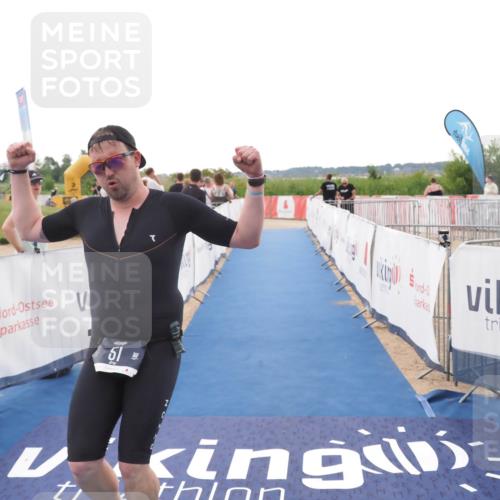 22.06.2025 - Viking Triathlon MichiJ http://msf.ph/oto/8112124 22.06.2025 16:24:32 Ziel 51 meine-sportfotos.de