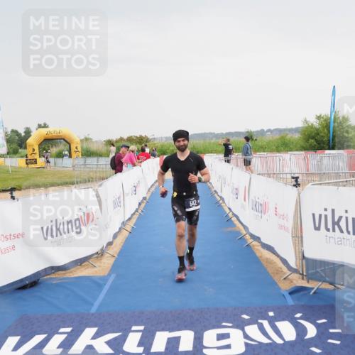 22.06.2025 - Viking Triathlon MichiJ http://msf.ph/oto/8112132 22.06.2025 16:41:11 Ziel 542 meine-sportfotos.de
