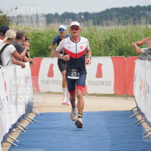 22.06.2025 - Viking Triathlon MichiJ http://msf.ph/oto/8112136 22.06.2025 14:53:41 Ziel 329 meine-sportfotos.de