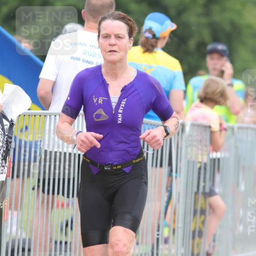 22.06.2025 - Viking Triathlon H.Heesch http://msf.ph/oto/8112151 22.06.2025 14:49:01 Laufen 243 meine-sportfotos.de