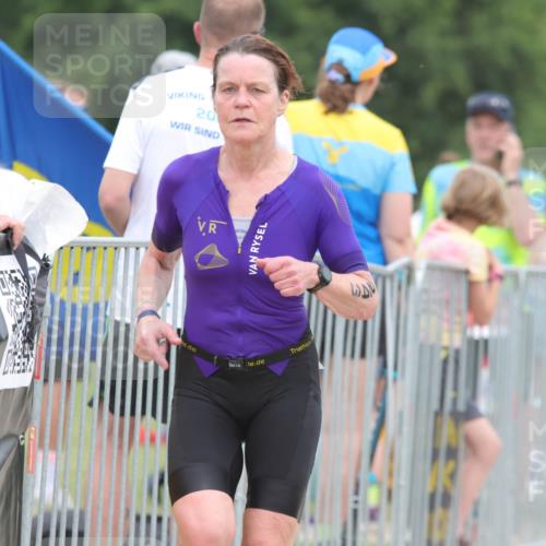 22.06.2025 - Viking Triathlon H.Heesch http://msf.ph/oto/8112159 22.06.2025 14:49:01 Laufen 243 meine-sportfotos.de