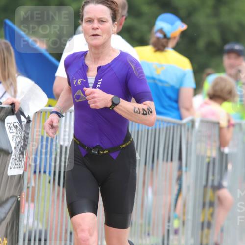 22.06.2025 - Viking Triathlon H.Heesch http://msf.ph/oto/8112171 22.06.2025 14:49:02 Laufen 243 meine-sportfotos.de