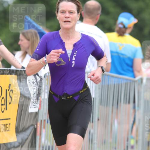 22.06.2025 - Viking Triathlon H.Heesch http://msf.ph/oto/8112187 22.06.2025 14:49:02 Laufen 243 meine-sportfotos.de