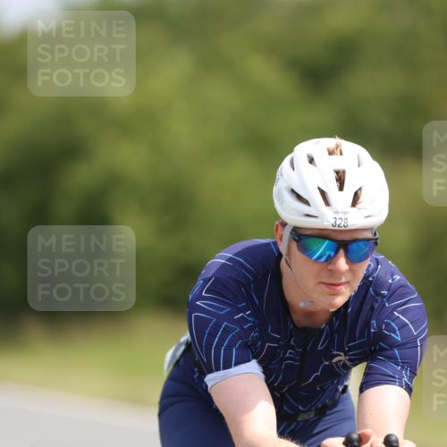 22.06.2025 - Viking Triathlon Yannick Fuchs http://msf.ph/oto/8112196 22.06.2025 11:36:59 Radfahren 219, 328, 346, 355, 356, 491 meine-sportfotos.de