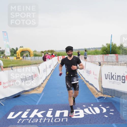 22.06.2025 - Viking Triathlon MichiJ http://msf.ph/oto/8112209 22.06.2025 16:41:12 Ziel 542 meine-sportfotos.de