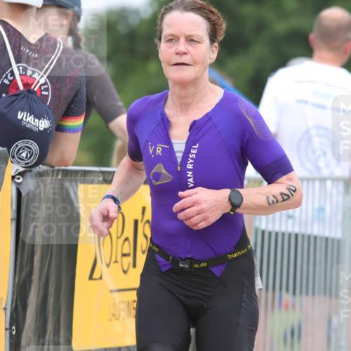 22.06.2025 - Viking Triathlon H.Heesch http://msf.ph/oto/8112215 22.06.2025 14:49:03 Laufen 243 meine-sportfotos.de
