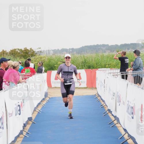 22.06.2025 - Viking Triathlon MichiJ http://msf.ph/oto/8112292 22.06.2025 16:41:23 Ziel 441 meine-sportfotos.de