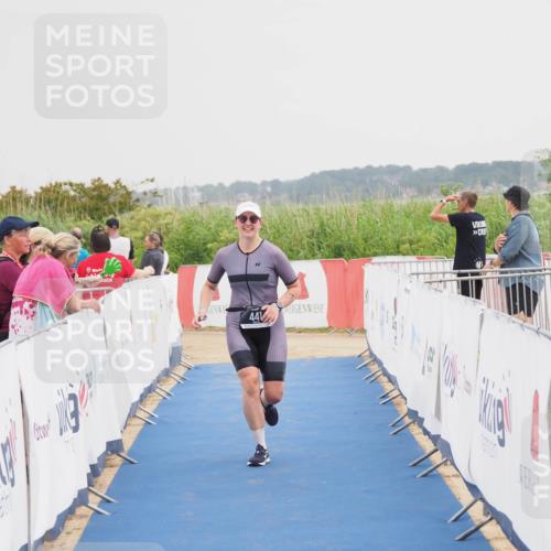 22.06.2025 - Viking Triathlon MichiJ http://msf.ph/oto/8112322 22.06.2025 16:41:24 Ziel 441 meine-sportfotos.de