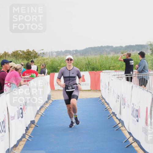 22.06.2025 - Viking Triathlon MichiJ http://msf.ph/oto/8112331 22.06.2025 16:41:24 Ziel 441 meine-sportfotos.de