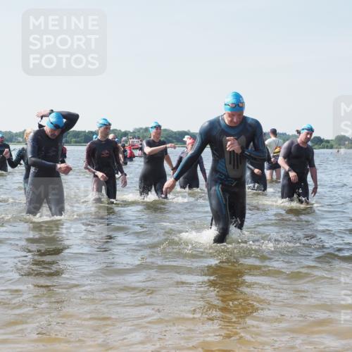 22.06.2025 - Viking Triathlon KatJ http://msf.ph/oto/8112347 22.06.2025 10:40:34 Schwimmen 44, 228, 235, 239, 254, 266, 275, 291, 325, 361, 375, 511, 514, 556, 644, 655, 657 meine-sportfotos.de
