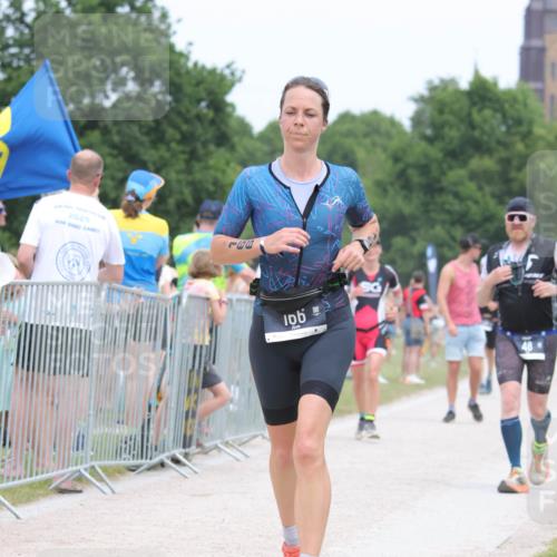 22.06.2025 - Viking Triathlon H.Heesch http://msf.ph/oto/8112391 22.06.2025 14:49:10 Laufen 48, 166, 243, 639 meine-sportfotos.de