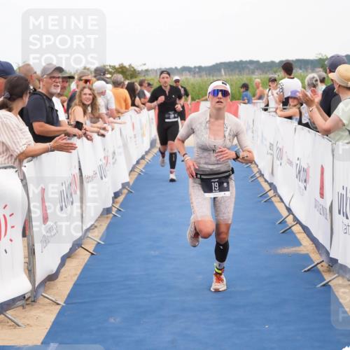22.06.2025 - Viking Triathlon MichiJ http://msf.ph/oto/8112401 22.06.2025 15:03:16 Ziel 19, 38, 536 meine-sportfotos.de