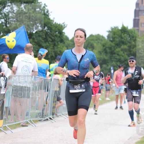 22.06.2025 - Viking Triathlon H.Heesch http://msf.ph/oto/8112402 22.06.2025 14:49:10 Laufen 48, 166, 243, 639 meine-sportfotos.de