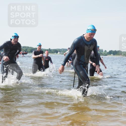 22.06.2025 - Viking Triathlon KatJ http://msf.ph/oto/8112426 22.06.2025 10:40:35 Schwimmen 44, 228, 235, 239, 254, 266, 275, 291, 325, 361, 462, 511, 514, 556, 644, 655, 657 meine-sportfotos.de