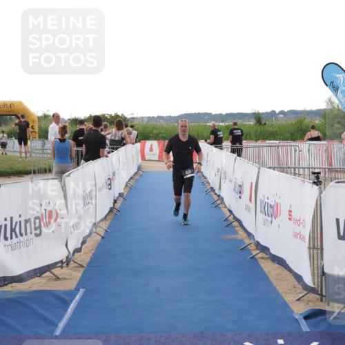 22.06.2025 - Viking Triathlon MichiJ http://msf.ph/oto/8112439 22.06.2025 16:25:22 Ziel 439 meine-sportfotos.de