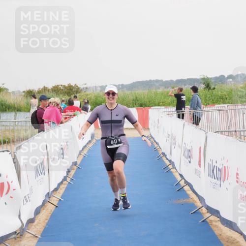 22.06.2025 - Viking Triathlon MichiJ http://msf.ph/oto/8112458 22.06.2025 16:41:25 Ziel 441 meine-sportfotos.de