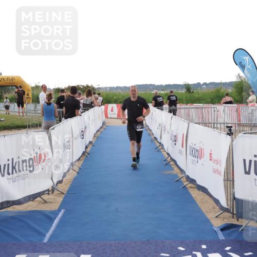 22.06.2025 - Viking Triathlon MichiJ http://msf.ph/oto/8112469 22.06.2025 16:25:22 Ziel 439 meine-sportfotos.de