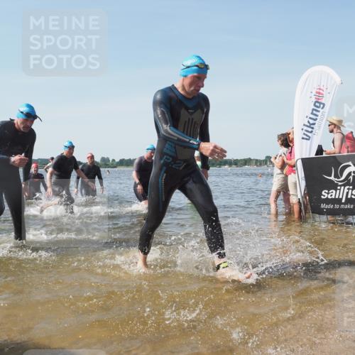 22.06.2025 - Viking Triathlon KatJ http://msf.ph/oto/8112484 22.06.2025 10:40:37 Schwimmen 44, 228, 235, 239, 254, 266, 275, 291, 325, 361, 462, 511, 514, 556, 644, 655, 657 meine-sportfotos.de
