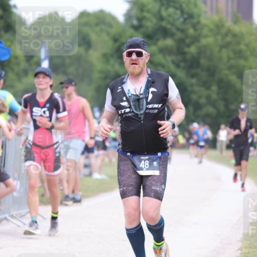 22.06.2025 - Viking Triathlon H.Heesch http://msf.ph/oto/8112498 22.06.2025 14:49:12 Laufen 48, 166, 639 meine-sportfotos.de