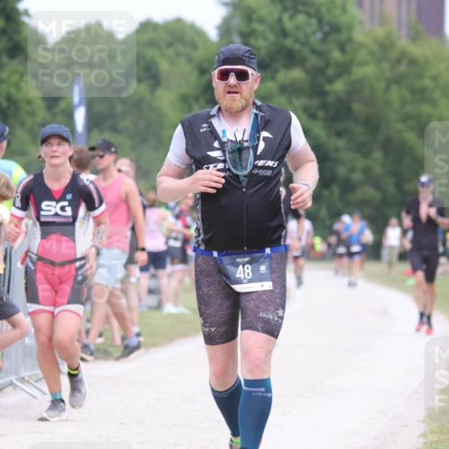 22.06.2025 - Viking Triathlon H.Heesch http://msf.ph/oto/8112513 22.06.2025 14:49:12 Laufen 48, 166, 639 meine-sportfotos.de