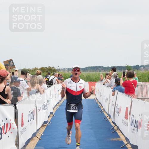 22.06.2025 - Viking Triathlon MichiJ http://msf.ph/oto/8112518 22.06.2025 14:53:44 Ziel 329, 478 meine-sportfotos.de