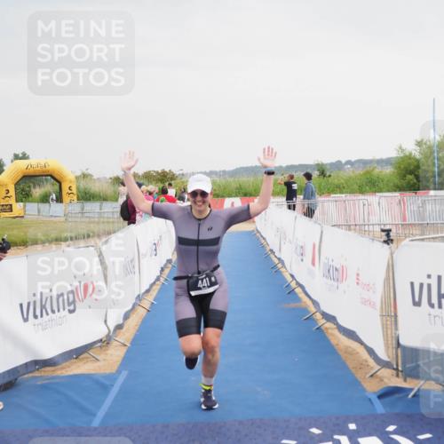 22.06.2025 - Viking Triathlon MichiJ http://msf.ph/oto/8112552 22.06.2025 16:41:26 Ziel 441 meine-sportfotos.de