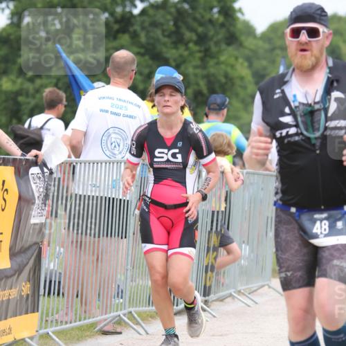 22.06.2025 - Viking Triathlon H.Heesch http://msf.ph/oto/8112555 22.06.2025 14:49:14 Laufen 48, 166, 176, 639 meine-sportfotos.de