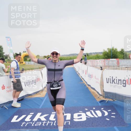 22.06.2025 - Viking Triathlon MichiJ http://msf.ph/oto/8112609 22.06.2025 16:41:27 Ziel 441 meine-sportfotos.de