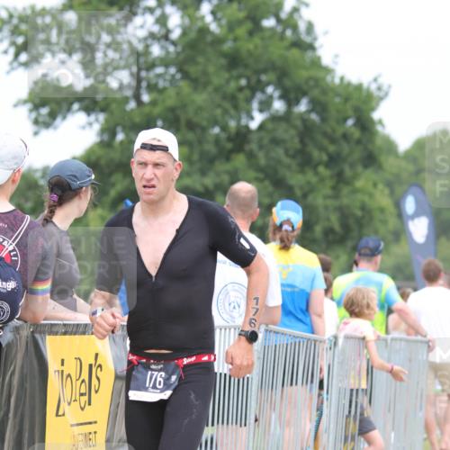 22.06.2025 - Viking Triathlon H.Heesch http://msf.ph/oto/8112617 22.06.2025 14:49:19 Laufen 48, 176, 331, 639 meine-sportfotos.de