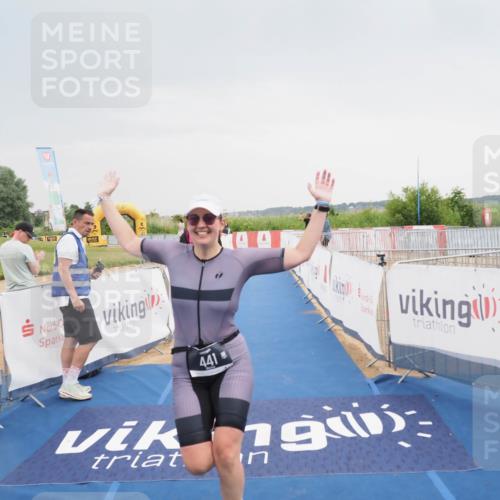 22.06.2025 - Viking Triathlon MichiJ http://msf.ph/oto/8112622 22.06.2025 16:41:27 Ziel 441 meine-sportfotos.de