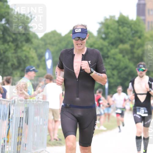 22.06.2025 - Viking Triathlon H.Heesch http://msf.ph/oto/8112632 22.06.2025 14:49:23 Laufen 176, 310, 331 meine-sportfotos.de