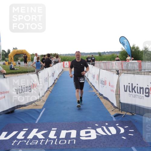 22.06.2025 - Viking Triathlon MichiJ http://msf.ph/oto/8112636 22.06.2025 16:25:24 Ziel 439 meine-sportfotos.de