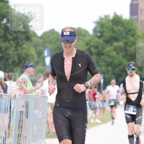 22.06.2025 - Viking Triathlon H.Heesch http://msf.ph/oto/8112650 22.06.2025 14:49:24 Laufen 176, 310, 331 meine-sportfotos.de
