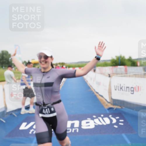 22.06.2025 - Viking Triathlon MichiJ http://msf.ph/oto/8112654 22.06.2025 16:41:27 Ziel 441 meine-sportfotos.de