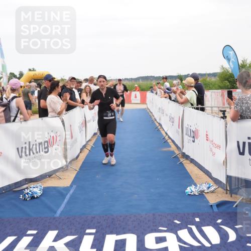 22.06.2025 - Viking Triathlon MichiJ http://msf.ph/oto/8112659 22.06.2025 15:03:19 Ziel 19, 38, 536 meine-sportfotos.de