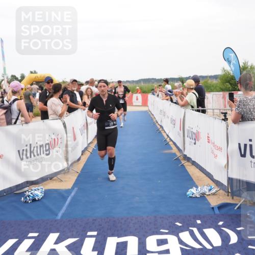 22.06.2025 - Viking Triathlon MichiJ http://msf.ph/oto/8112676 22.06.2025 15:03:19 Ziel 19, 38, 536 meine-sportfotos.de