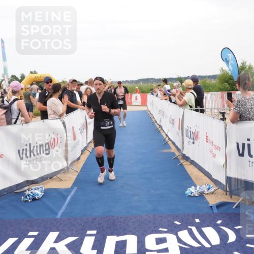 22.06.2025 - Viking Triathlon MichiJ http://msf.ph/oto/8112691 22.06.2025 15:03:19 Ziel 19, 38, 536 meine-sportfotos.de