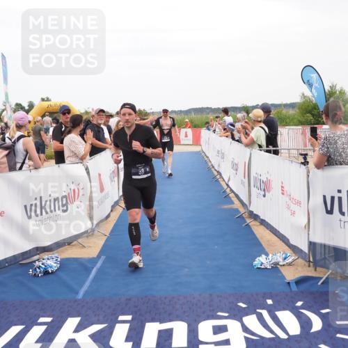 22.06.2025 - Viking Triathlon MichiJ http://msf.ph/oto/8112702 22.06.2025 15:03:19 Ziel 19, 38, 536 meine-sportfotos.de