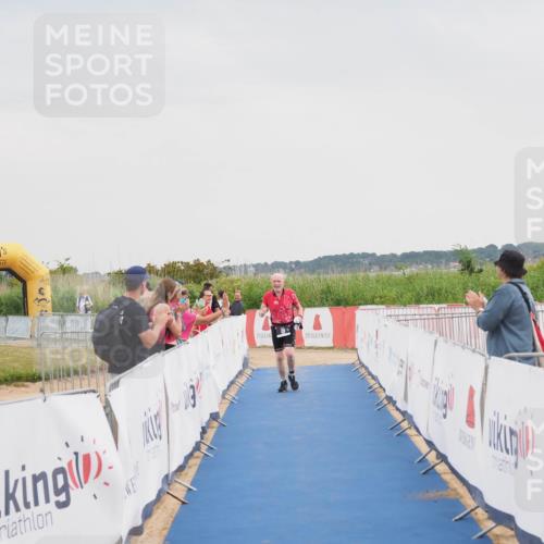 22.06.2025 - Viking Triathlon MichiJ http://msf.ph/oto/8112704 22.06.2025 16:43:10 Ziel 39 meine-sportfotos.de