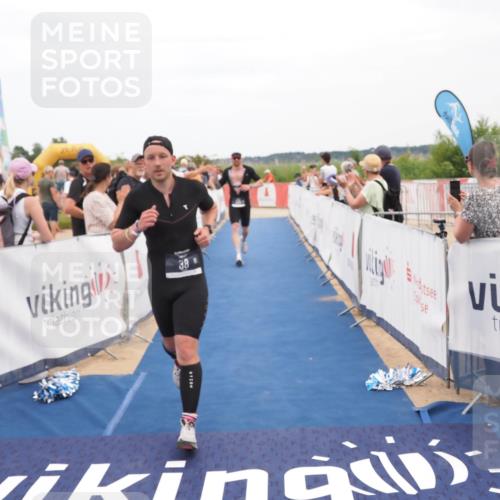 22.06.2025 - Viking Triathlon MichiJ http://msf.ph/oto/8112730 22.06.2025 15:03:19 Ziel 19, 38, 536 meine-sportfotos.de