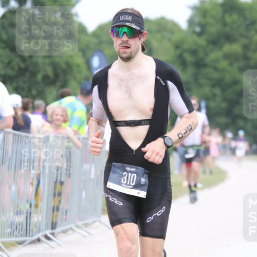 22.06.2025 - Viking Triathlon H.Heesch http://msf.ph/oto/8112748 22.06.2025 14:49:27 Laufen 310, 331 meine-sportfotos.de