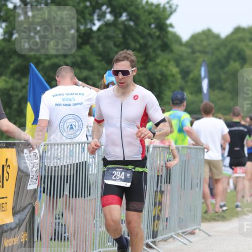 22.06.2025 - Viking Triathlon H.Heesch http://msf.ph/oto/8112779 22.06.2025 14:49:33 Laufen 294 meine-sportfotos.de