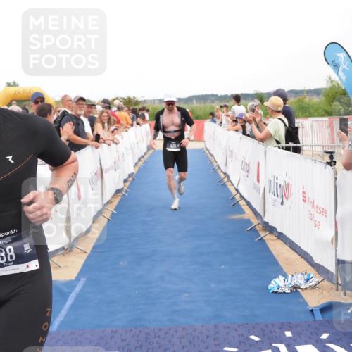 22.06.2025 - Viking Triathlon MichiJ http://msf.ph/oto/8112784 22.06.2025 15:03:20 Ziel 19, 38, 536 meine-sportfotos.de