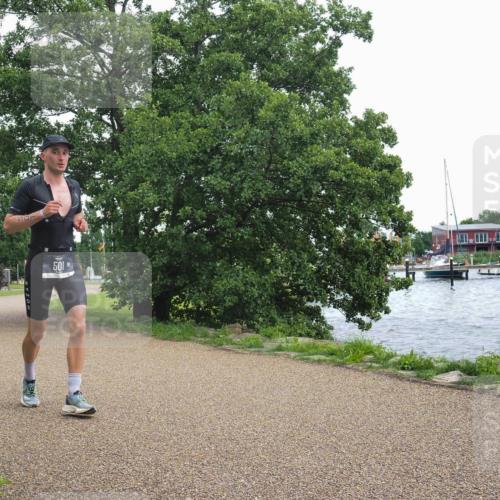 22.06.2025 - Viking Triathlon KatJ http://msf.ph/oto/8112791 22.06.2025 15:05:23 Laufen 441, 501 meine-sportfotos.de