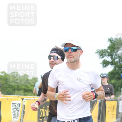 22.06.2025 - Viking Triathlon H.Heesch http://msf.ph/oto/8112904 22.06.2025 14:49:52 Laufen 179, 217, 248, 422, 459 meine-sportfotos.de