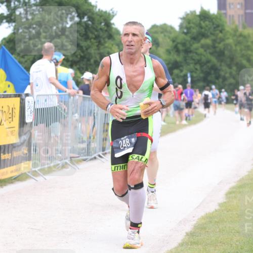 22.06.2025 - Viking Triathlon H.Heesch http://msf.ph/oto/8112963 22.06.2025 14:49:57 Laufen 217, 248 meine-sportfotos.de
