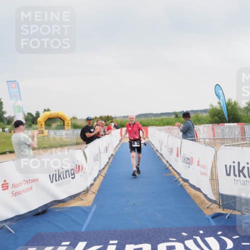 22.06.2025 - Viking Triathlon MichiJ http://msf.ph/oto/8112995 22.06.2025 16:43:13 Ziel 39 meine-sportfotos.de