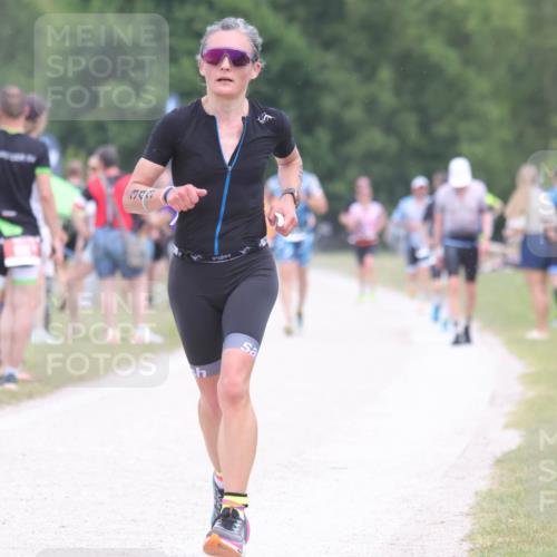 22.06.2025 - Viking Triathlon H.Heesch http://msf.ph/oto/8113010 22.06.2025 14:50:05 Laufen 343 meine-sportfotos.de