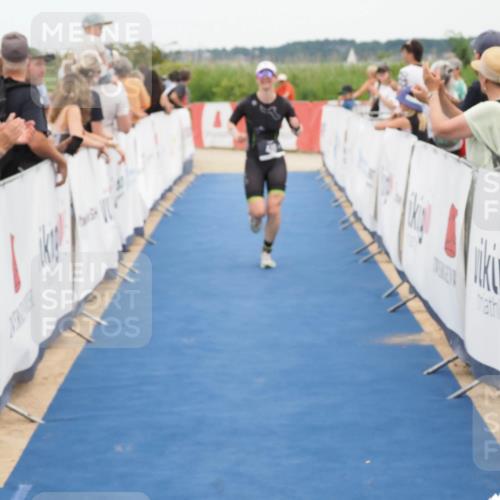 22.06.2025 - Viking Triathlon MichiJ http://msf.ph/oto/8113044 22.06.2025 15:03:53 Ziel 438 meine-sportfotos.de